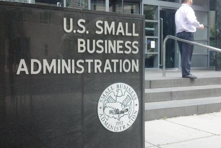 Якщо ви маєте намір отримати комерційний кредит в Сполучених Штатах, зверніться в Small Business Administration